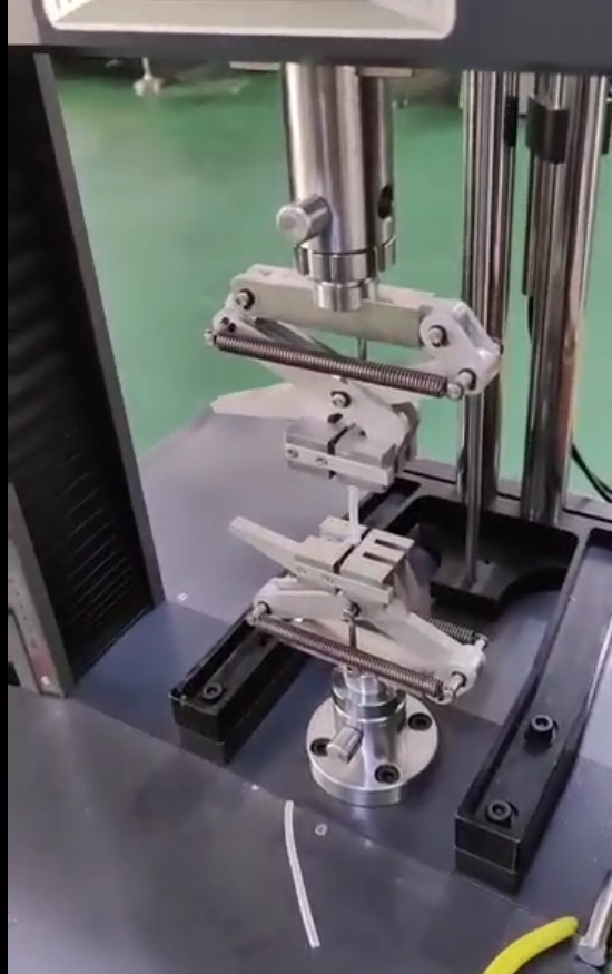 4mm硅膠醫(yī)療管拉伸試驗(yàn)機(jī)測(cè)試.png 4mm硅膠醫(yī)療管拉伸試驗(yàn)機(jī)測(cè)試.png